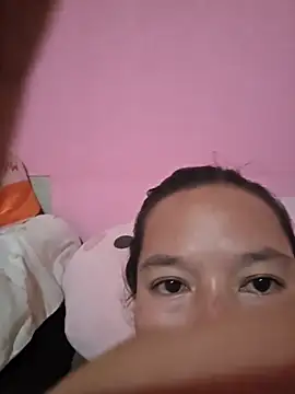 Snapshot of ladycatcher69xx chatting on 12-04-25, 10:35 ladycatcher69xx online show from 12-04-25, 10:35