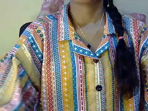 Snapshot of Shab_M chatting on 05-17-26, 06:33 Shab M online show from 05-17-26, 06:33