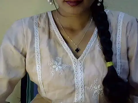 Snapshot of Shab_M chatting on 06-16-26, 06:16 Shab M online show from 06-16-26, 06:16