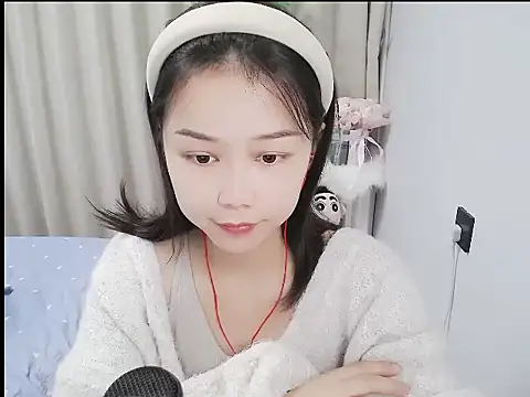 Snapshot of mili923 chatting on 01-16-26, 06:28 mili923 online show from 01-16-26, 06:28