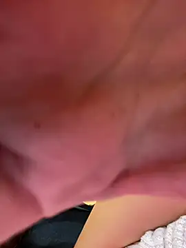 Snapshot of rin_rin_rin_rin chatting on 01-15-26, 12:10 rin rin rin rin online show from 01-15-26, 12:10