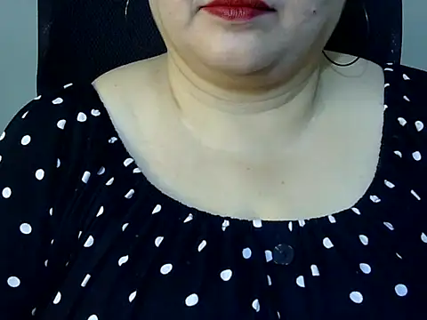 Snapshot of Soniya_Sha chatting on 02-05-26, 08:02 Soniya Sha online show from 02-05-26, 08:02