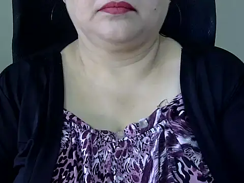 Snapshot of Soniya_Sha chatting on 05-06-26, 06:52 Soniya Sha online show from 05-06-26, 06:52