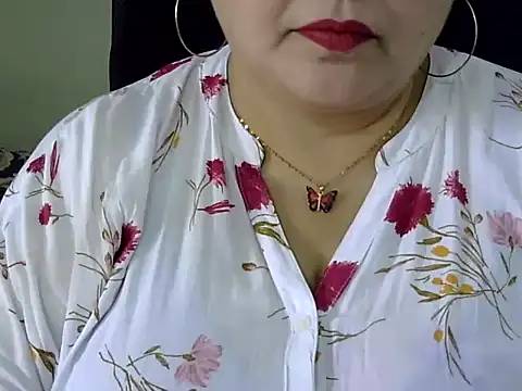 Snapshot of Soniya_Sha chatting on 05-20-26, 08:20 Soniya Sha online show from 05-20-26, 08:20