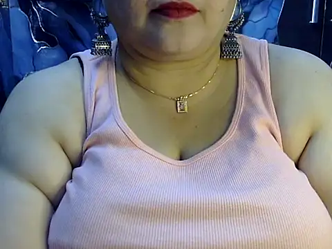 Snapshot of Soniya_Sha chatting on 07-27-26, 08:10 Soniya Sha online show from 07-27-26, 08:10