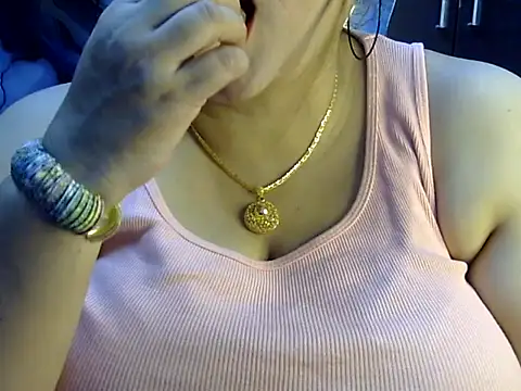Snapshot of Soniya_Sha chatting on 08-01-26, 02:27 Soniya Sha online show from 08-01-26, 02:27