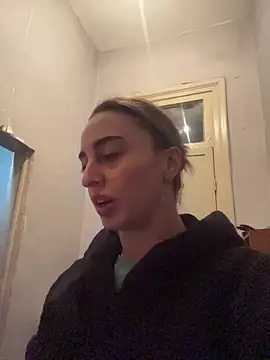 Snapshot of Anastasia_Green_ chatting on 12-14-25, 06:23 Anastasia Green online show from 12-14-25, 06:23