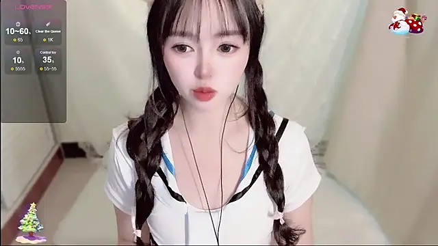 Snapshot of Anana- chatting on 01-06-26, 08:40 Anana- online show from 01-06-26, 08:40