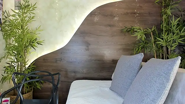 Snapshot of ali_miko chatting on 01-07-26, 11:45 ali miko online show from 01-07-26, 11:45