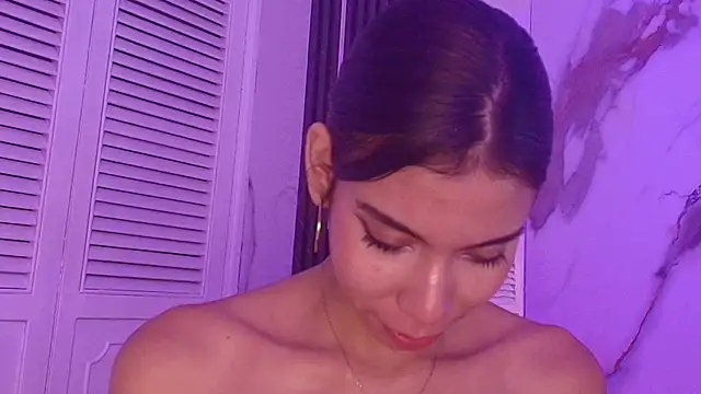 BellaHarpeer online show from 03-28-26, 07:41