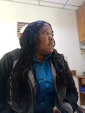 VaneandRossy online show from 02-12-26, 01:06