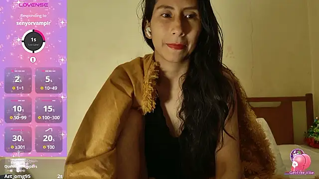 Snapshot of MoonLipsON- chatting on 01-06-26, 02:26 MoonLipsON- online show from 01-06-26, 02:26