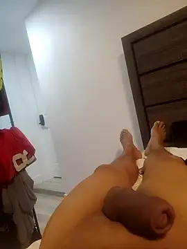 Snapshot of moneytalk516 chatting on 02-15-26, 07:51 moneytalk516 online show from 02-15-26, 07:51