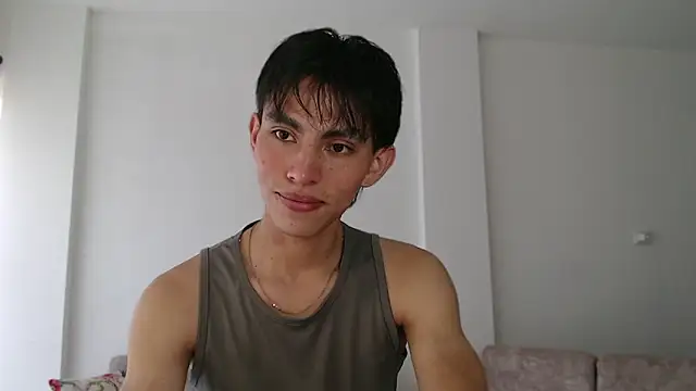 Snapshot of andrew_courtzz chatting on 12-16-25, 08:14 andrew courtzz online show from 12-16-25, 08:14