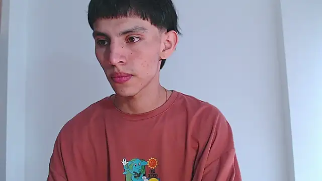 Snapshot of andrew_courtzz chatting on 12-22-25, 08:50 andrew courtzz online show from 12-22-25, 08:50