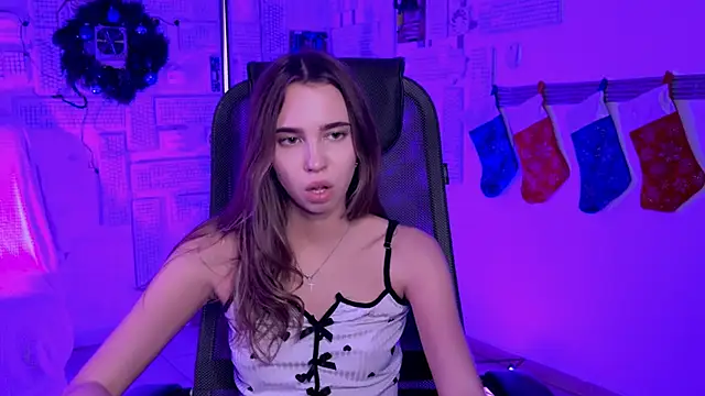 KimPorins online show from 12-15-25, 01:15