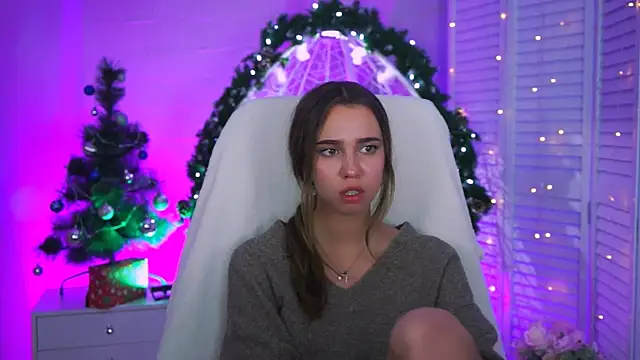 KimPorins online show from 12-16-25, 12:21