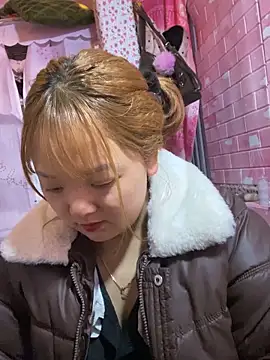 Snapshot of Samsam-006 chatting on 01-15-26, 01:43 Samsam-006 online show from 01-15-26, 01:43