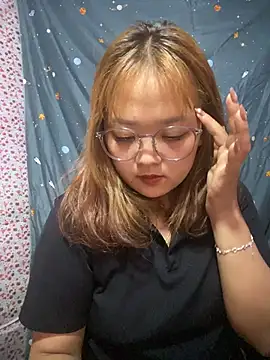 Snapshot of Samsam-006 chatting on 02-18-26, 09:38 Samsam-006 online show from 02-18-26, 09:38