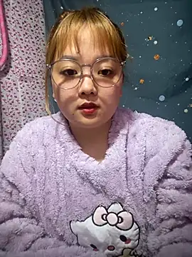 Snapshot of Samsam-006 chatting on 02-20-26, 07:10 Samsam-006 online show from 02-20-26, 07:10