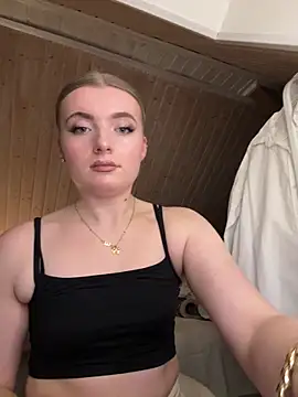 MilaLuxe online show from 12-16-25, 07:52