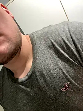 Snapshot of CharlyAlfa22 chatting on 12-16-25, 11:10 CharlyAlfa22 online show from 12-16-25, 11:10