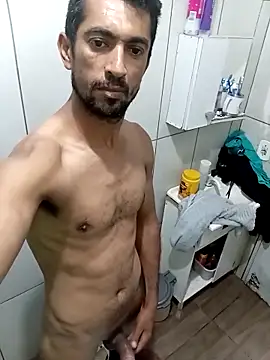 Snapshot of Luizc349 chatting on 12-15-25, 06:23 Luizc349 online show from 12-15-25, 06:23