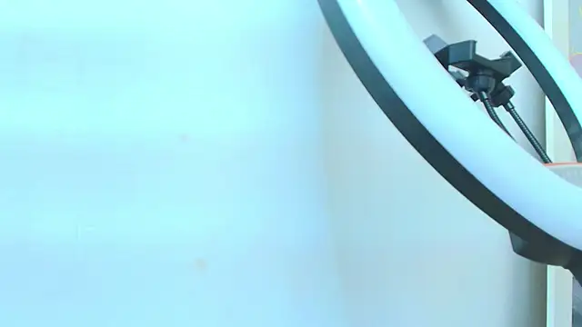 AprillRoss online show from 12-20-25, 12:34