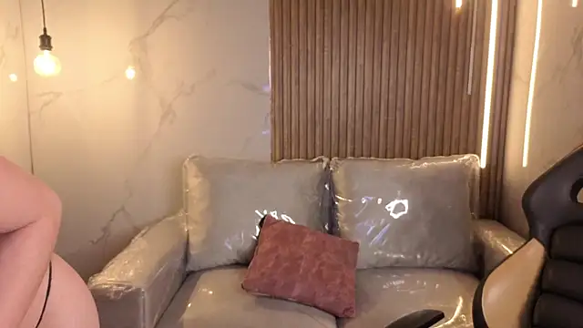 Sara valderrama  online show from 01-09-26, 12:30