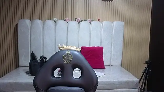 Sara valderrama  online show from 02-23-26, 12:57