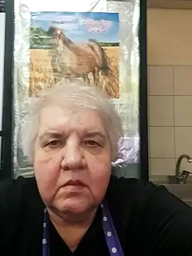 Snapshot of HapinessLovee chatting on 01-08-26, 11:12 HapinessLovee online show from 01-08-26, 11:12