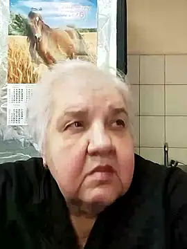 Snapshot of HapinessLovee chatting on 01-10-26, 12:40 HapinessLovee online show from 01-10-26, 12:40