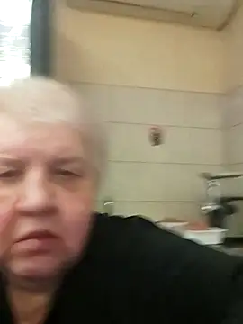 Snapshot of HapinessLovee chatting on 01-15-26, 11:04 HapinessLovee online show from 01-15-26, 11:04