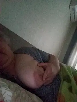 Snapshot of HapinessLovee chatting on 02-02-26, 05:39 HapinessLovee online show from 02-02-26, 05:39