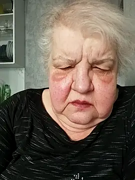 Snapshot of HapinessLovee chatting on 03-06-26, 09:28 HapinessLovee online show from 03-06-26, 09:28