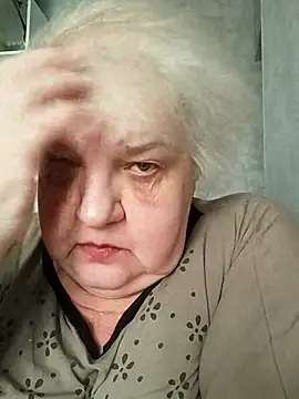 Snapshot of HapinessLovee chatting on 03-17-26, 08:39 HapinessLovee online show from 03-17-26, 08:39