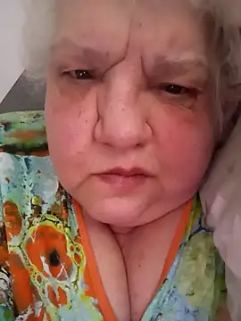 Snapshot of HapinessLovee chatting on 03-21-26, 05:56 HapinessLovee online show from 03-21-26, 05:56