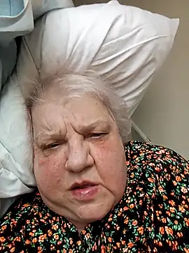 Snapshot of HapinessLovee chatting on 03-25-26, 01:17 HapinessLovee online show from 03-25-26, 01:17