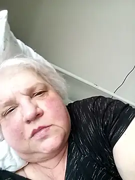 Snapshot of HapinessLovee chatting on 03-30-26, 05:41 HapinessLovee online show from 03-30-26, 05:41