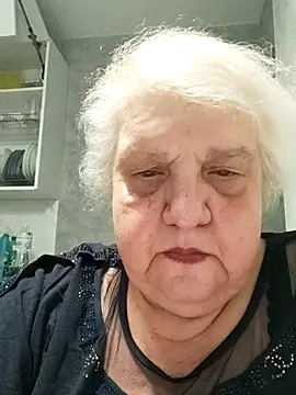 Snapshot of HapinessLovee chatting on 04-01-26, 06:14 HapinessLovee online show from 04-01-26, 06:14