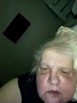 Snapshot of HapinessLovee chatting on 04-02-26, 03:15 HapinessLovee online show from 04-02-26, 03:15