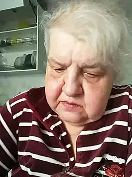 Snapshot of HapinessLovee chatting on 04-05-26, 06:10 HapinessLovee online show from 04-05-26, 06:10