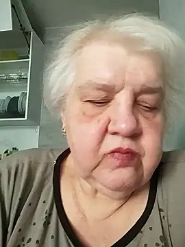 Snapshot of HapinessLovee chatting on 04-06-26, 07:09 HapinessLovee online show from 04-06-26, 07:09