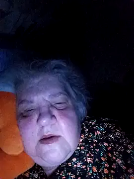 Snapshot of HapinessLovee chatting on 04-09-26, 02:00 HapinessLovee online show from 04-09-26, 02:00