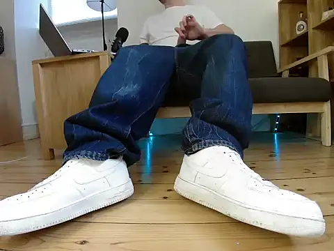 Snapshot of jonas_camboy chatting on 05-19-26, 04:46 jonas camboy online show from 05-19-26, 04:46