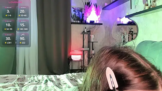 Snapshot of CharlesBurnett chatting on 02-08-26, 07:23 CharlesBurnett online show from 02-08-26, 07:23