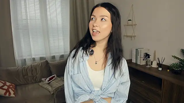 LonaLongsdorf online show from 01-16-26, 11:03