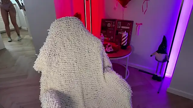 Snapshot of KittySasha chatting on 02-19-26, 07:37 KittySasha online show from 02-19-26, 07:37