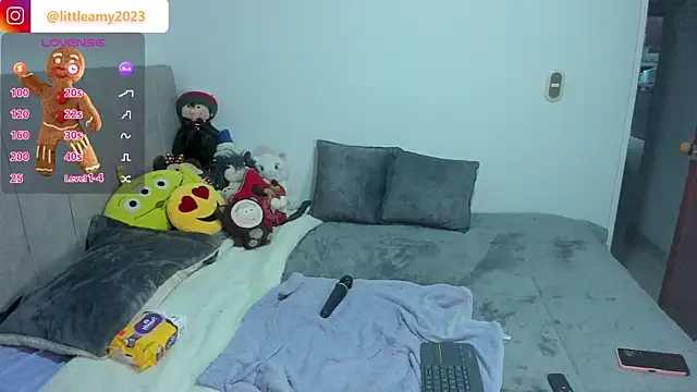 Snapshot of little__ammy chatting on 01-06-26, 02:59 little ammy online show from 01-06-26, 02:59