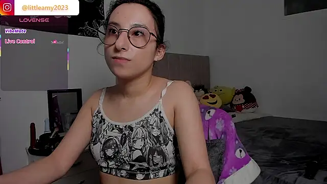 Snapshot of little__ammy chatting on 02-22-26, 09:02 little ammy online show from 02-22-26, 09:02